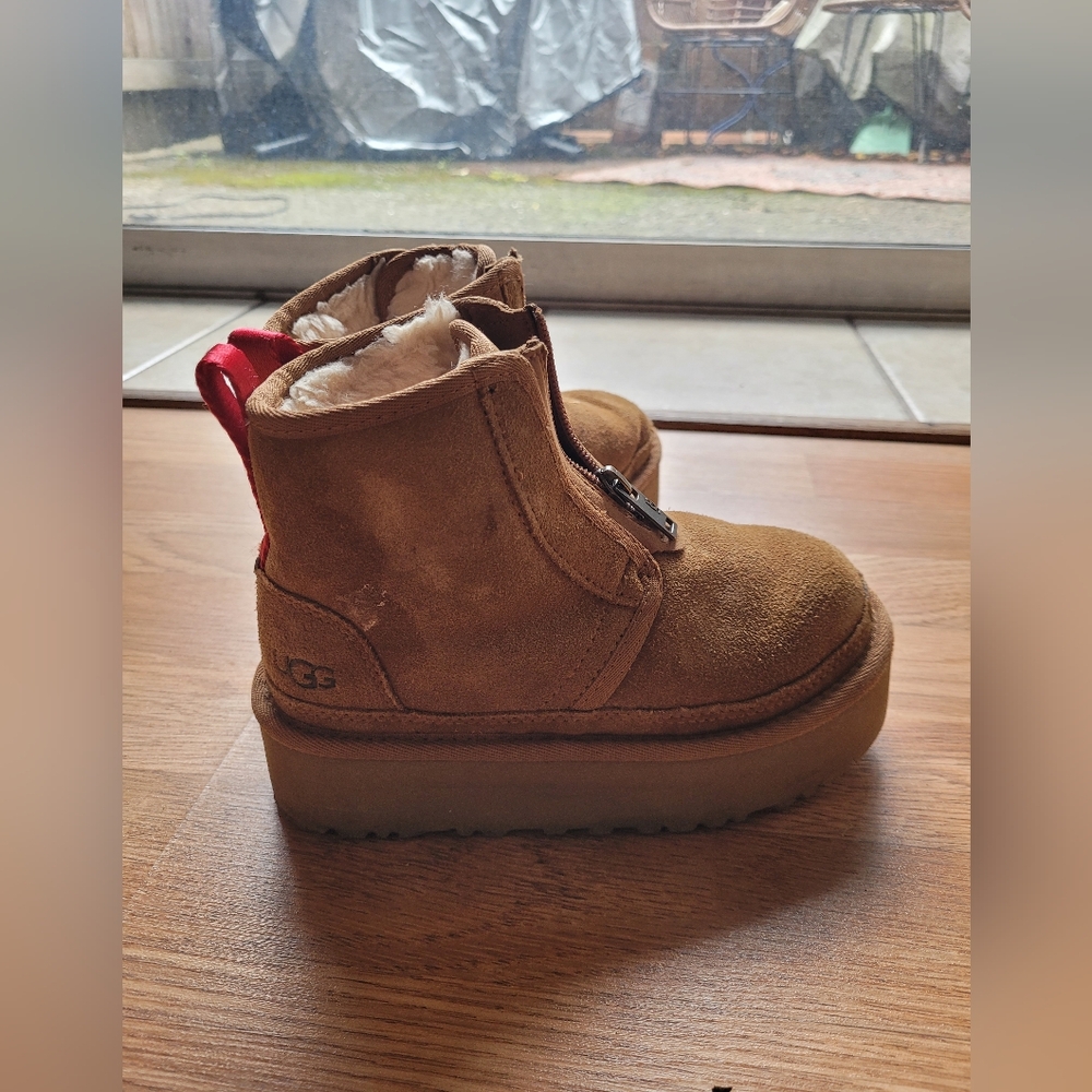 UGG Neumal Platform Boots